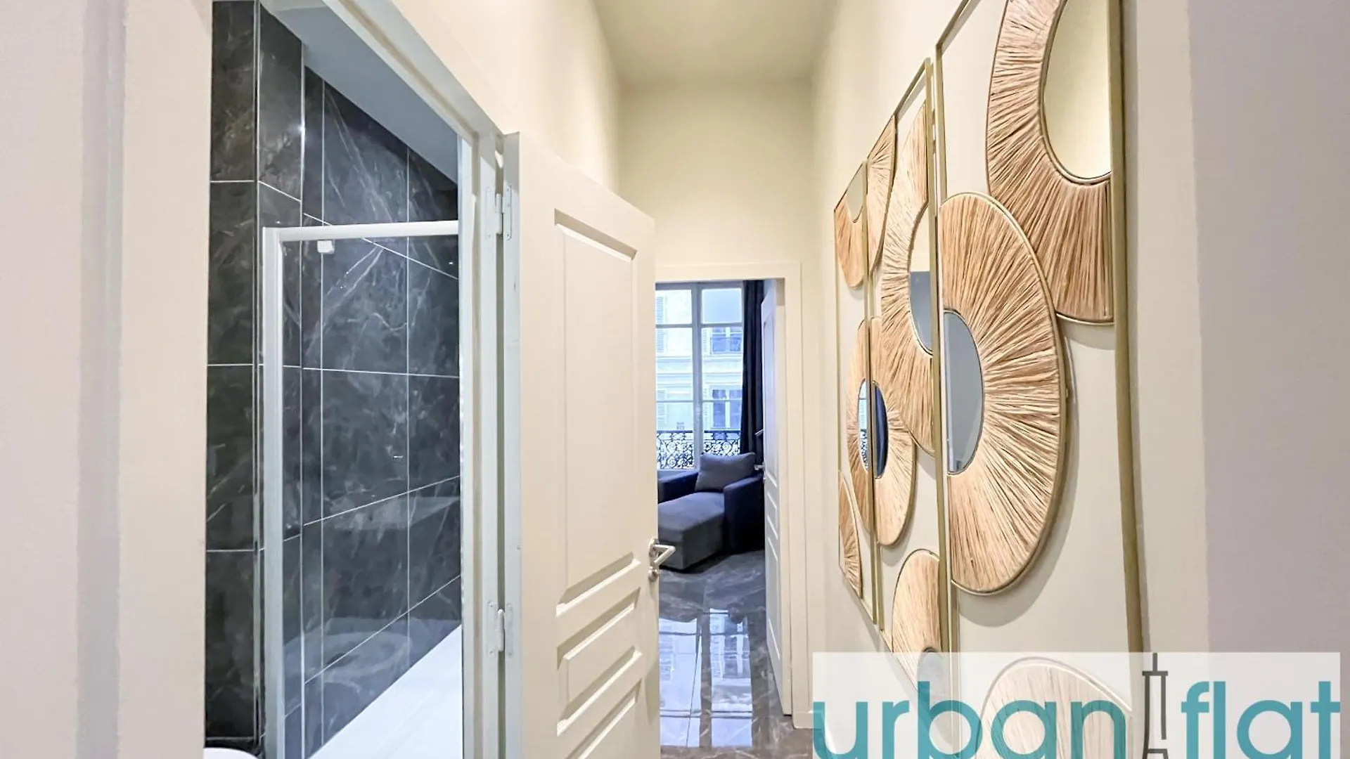 Apartment Urban Flat 63 - Beautiful 3 Bedroom Flat Champs-Elysees Paris