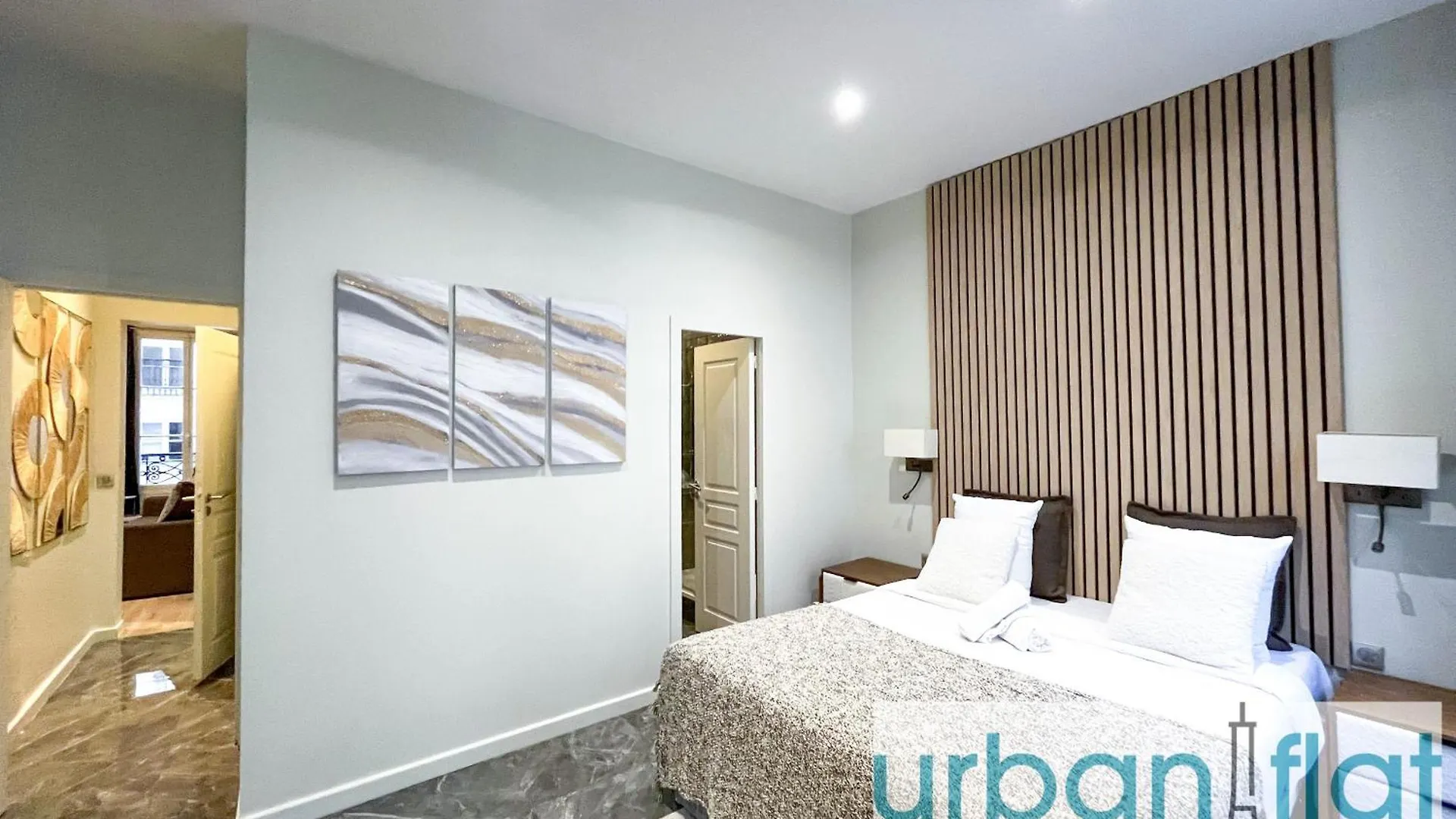 Apartment Urban Flat 63 - Beautiful 3 Bedroom Flat Champs-Elysees Paris